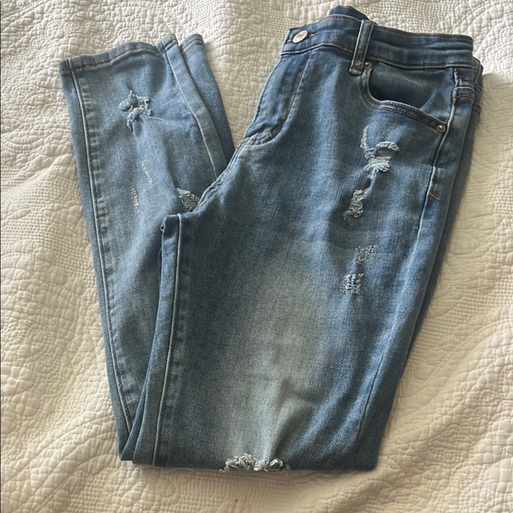5/$25 Distressed Blue skinny Jeans